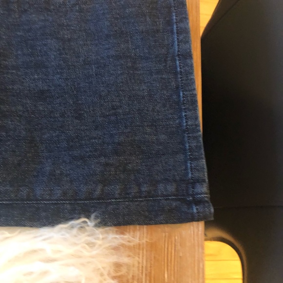 BNWT Guess womens premium flare style studded design jeans in SZ 24!! - Picture 11 of 13